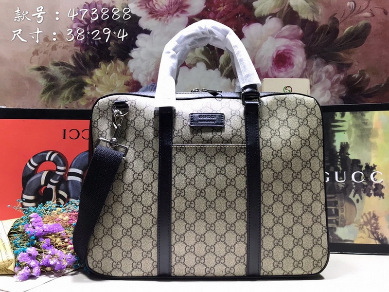 Gucci Handbags 990